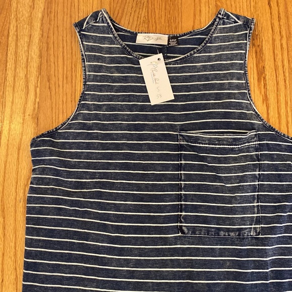 NWT RD Style Dress - Picture 2 of 7